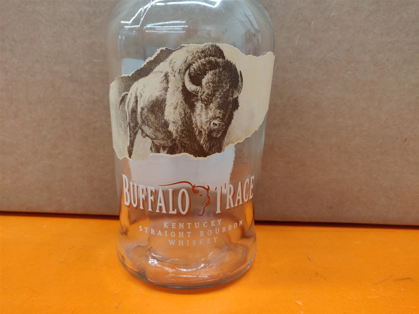⭐️⭐️⭐️⭐️⭐️ Empty 750mL Buffalo Trace Clear Glass Bottle for Crafts/Decor/Upcycle