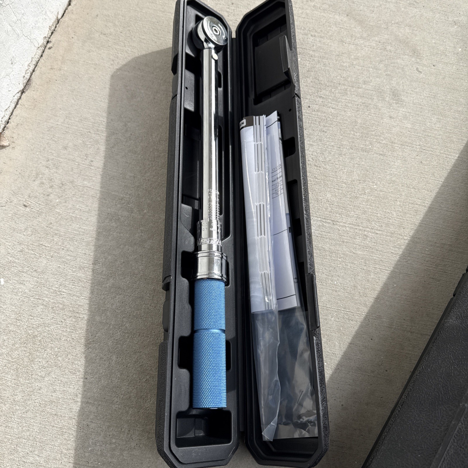WESTWARD - 6PAH9 Micrometer Torque Wrench 3/8 in Drive Size, 15 ft-lb to 80 ft-l