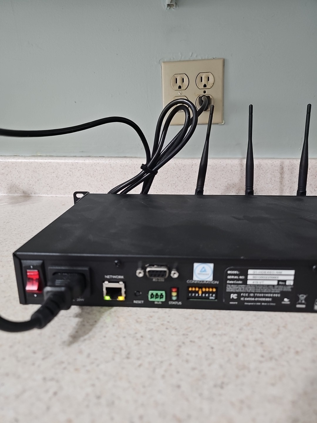 Revolabs Executive HD Model: 01-HDEXEC4-NM