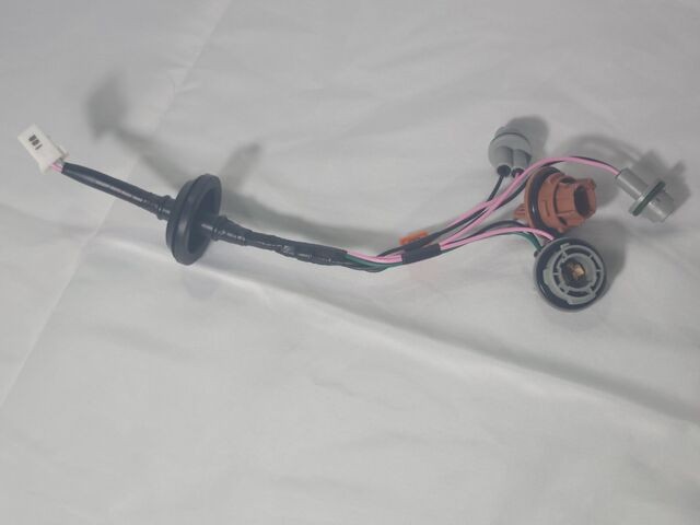 Genuine Hyundai Socket & Wire 92470-3X050