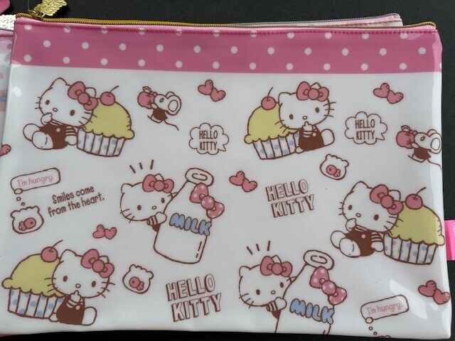 NEW Hello Kitty Folder A4 Document File Zipper Storage Case