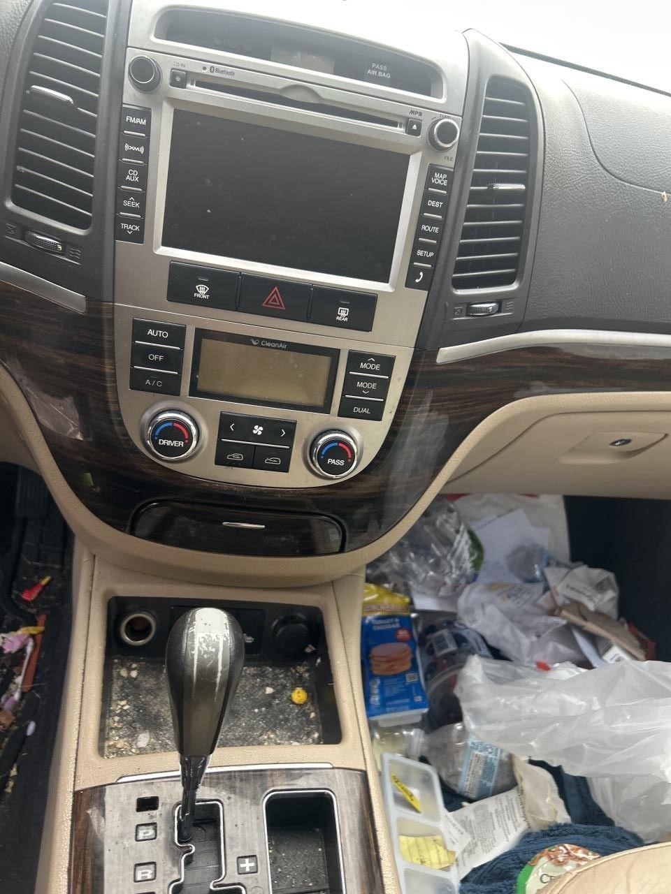 SANTA 2010 FE Glove Box OEM