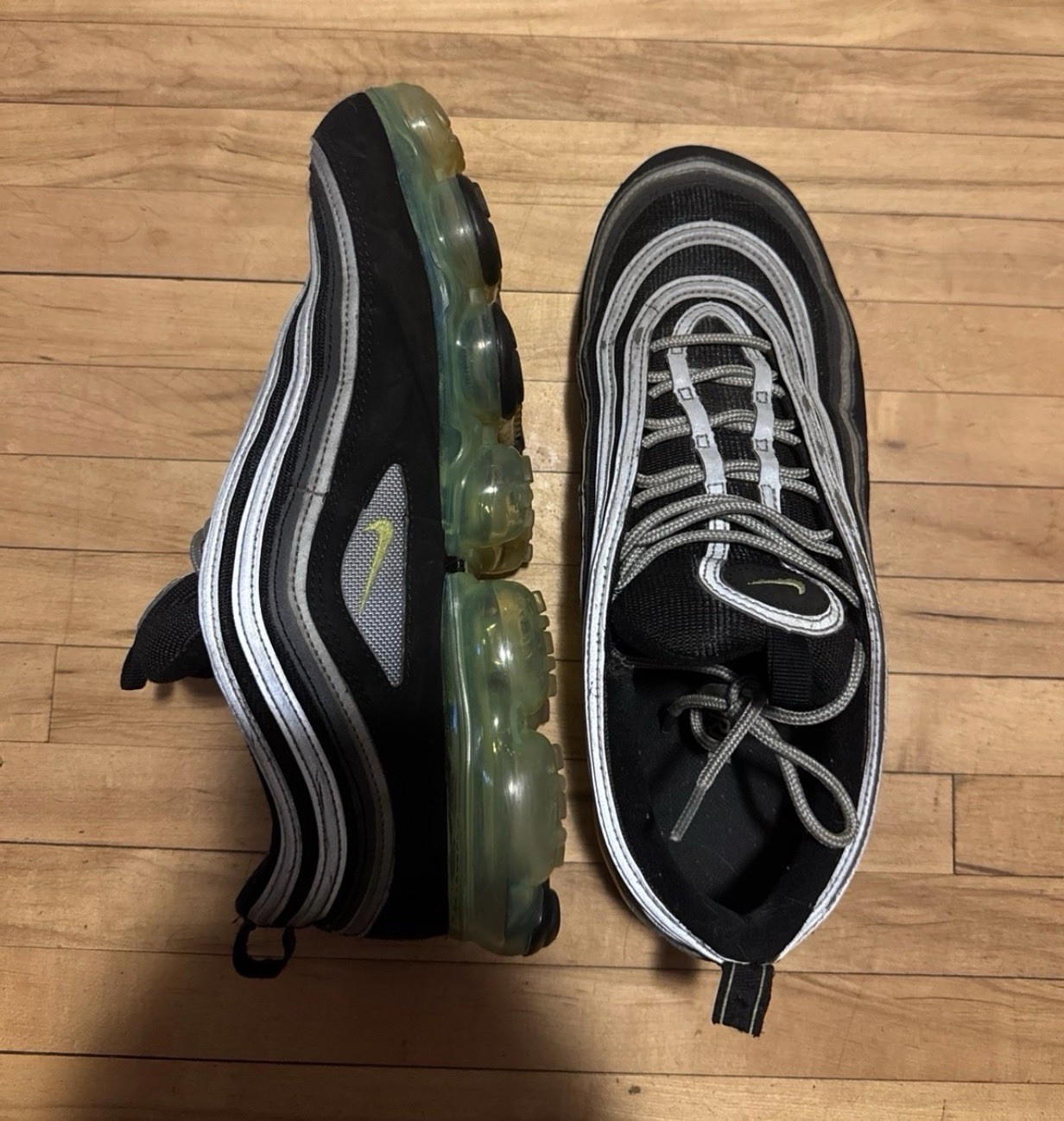 Nike Air VaporMax 97 Men's Low Top Lace-Up Sneakers Black Gray Striped