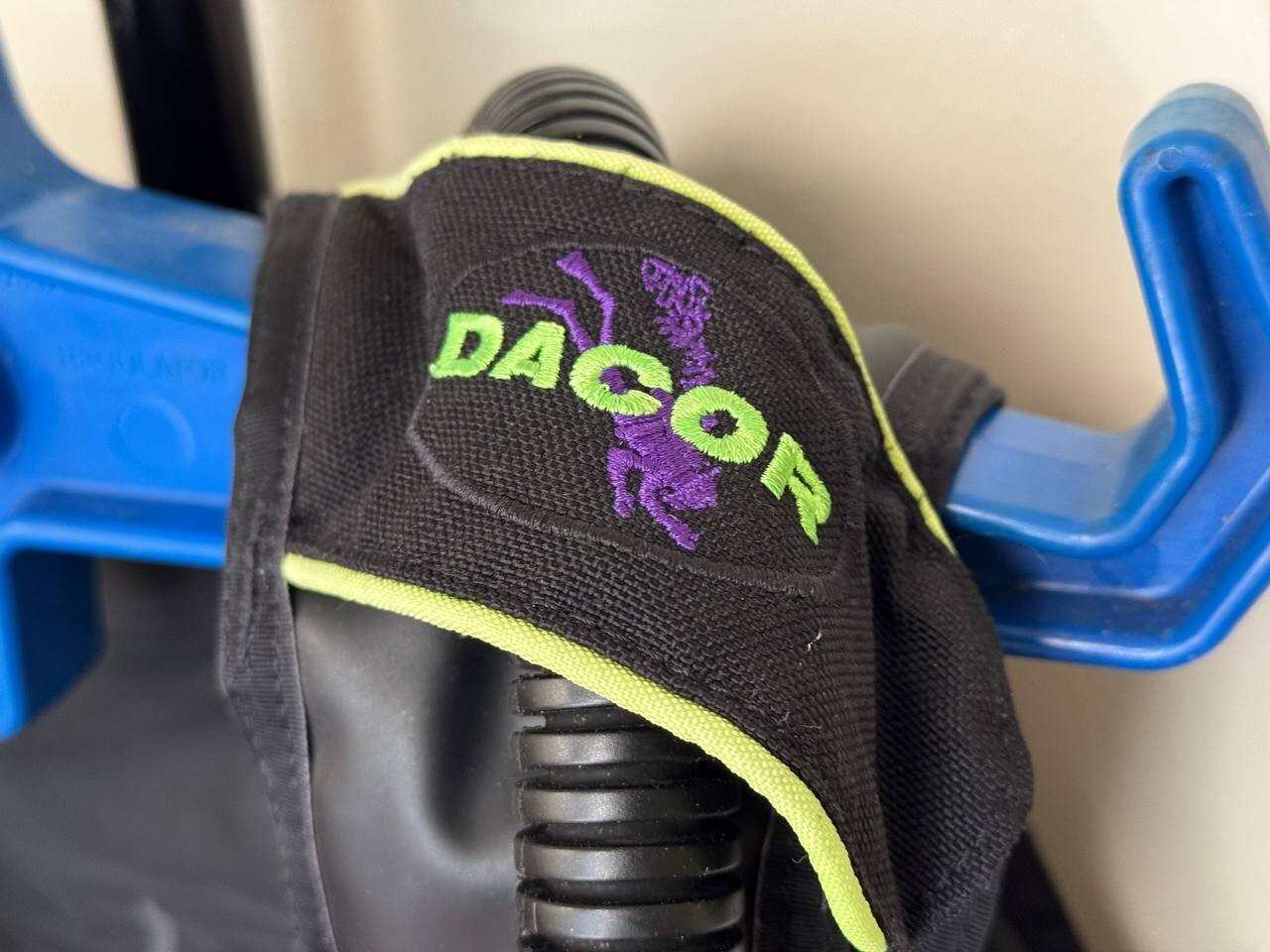 Dacor Quantum Scuba Diving Vest Size: L