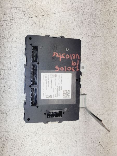 2019-2020 Hyundai Veloster Body Control BCM 95400-J3720 *Conventional Key pkg*