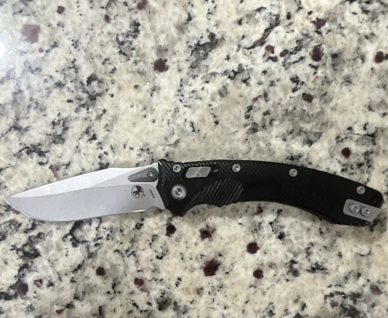 Microtech Amphibian Manual Folding Pocket Knife Straight Edge Black replica