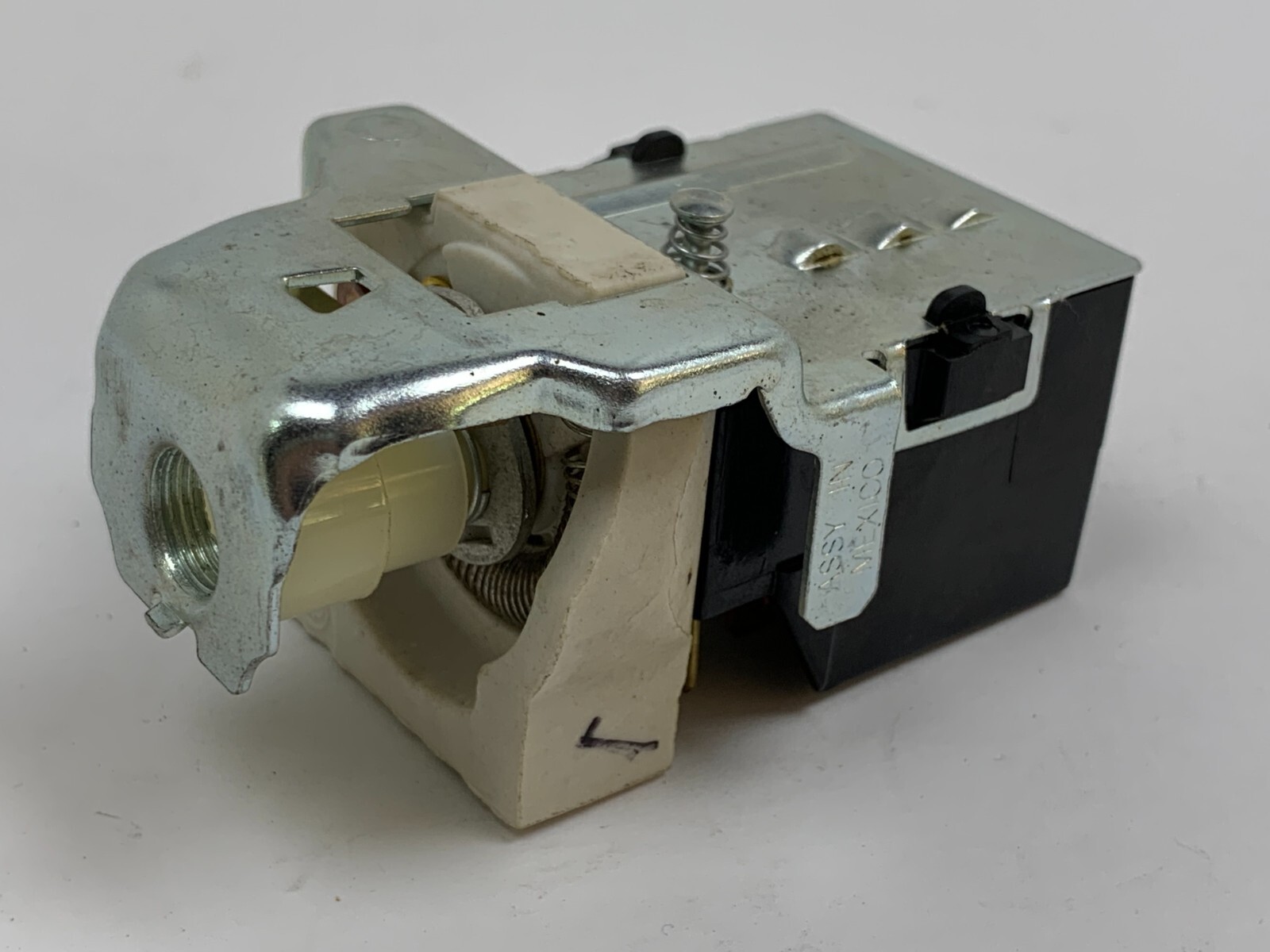 Open Box Genuine International 393442C1 Headlight Switch