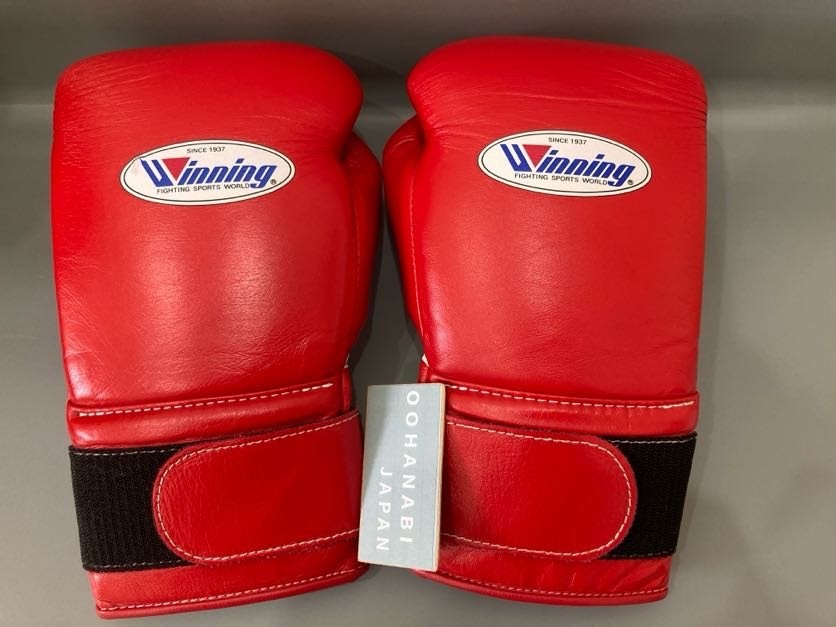 Winning Boxing Gloves 14 oz MS-500B Red Tape Type For Professional USED Japan