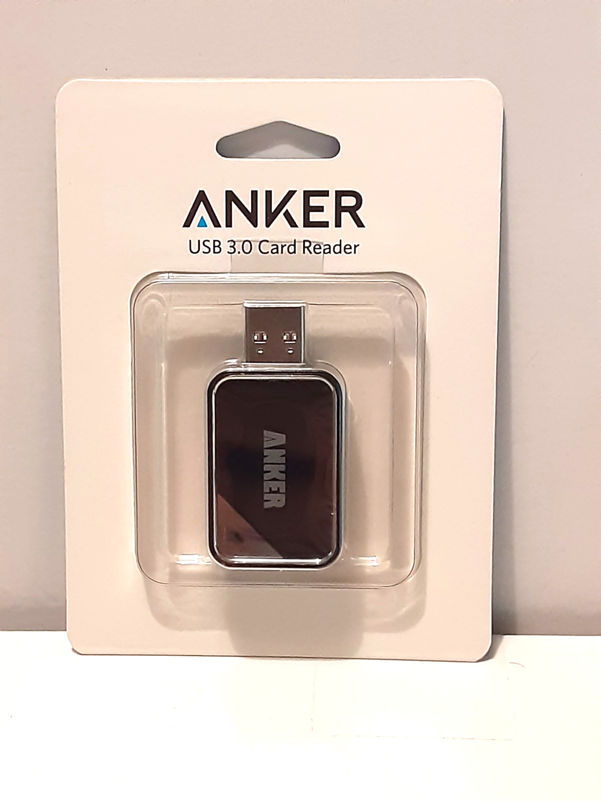 Anker USB 3.0 SD & Micro SD 2-Slot Card Reader High Speed Plug & Play