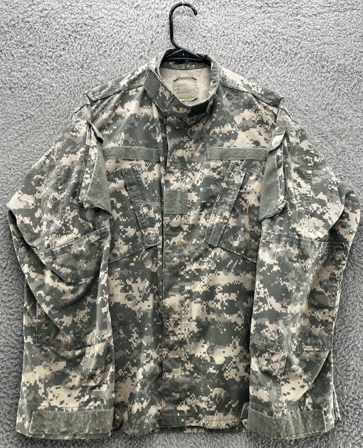 US Army ACU Digital Camo Combat Coat Jacket Medium Regular Military Uniform UCP