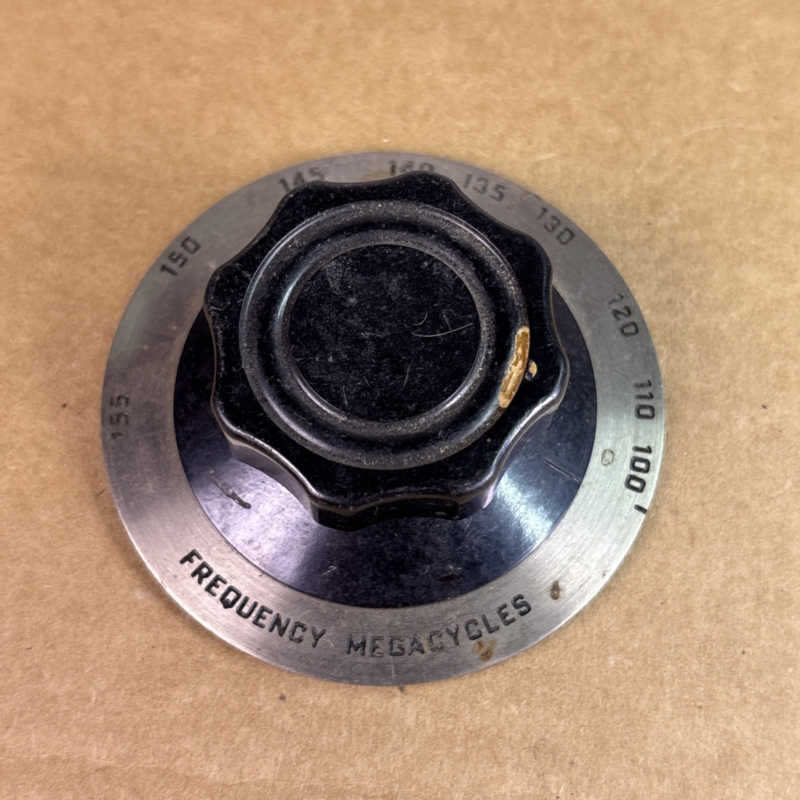 VTG Freq Megacycles Black 2 3/4" Bakelite Dial 100-155 Radio Knob .37" Shaft QTY