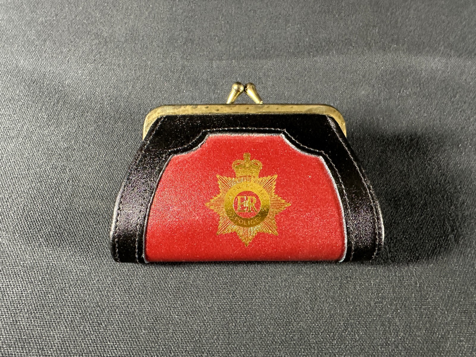 UK Metropolitan Police Queen Elizabeth II Purse