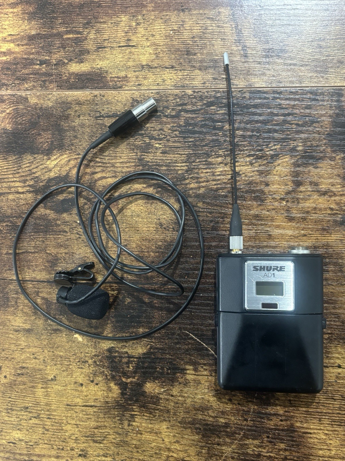 Shure AD1 Wireless Bodypack Transmitter G57 470-616MHz