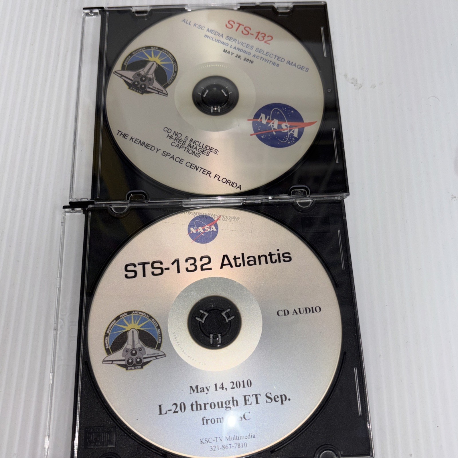 NASA STS-132 ATLANTIS PRESS PHOTO CDs  (2 LOT) HI RES IMAGES AND AUDIO CD