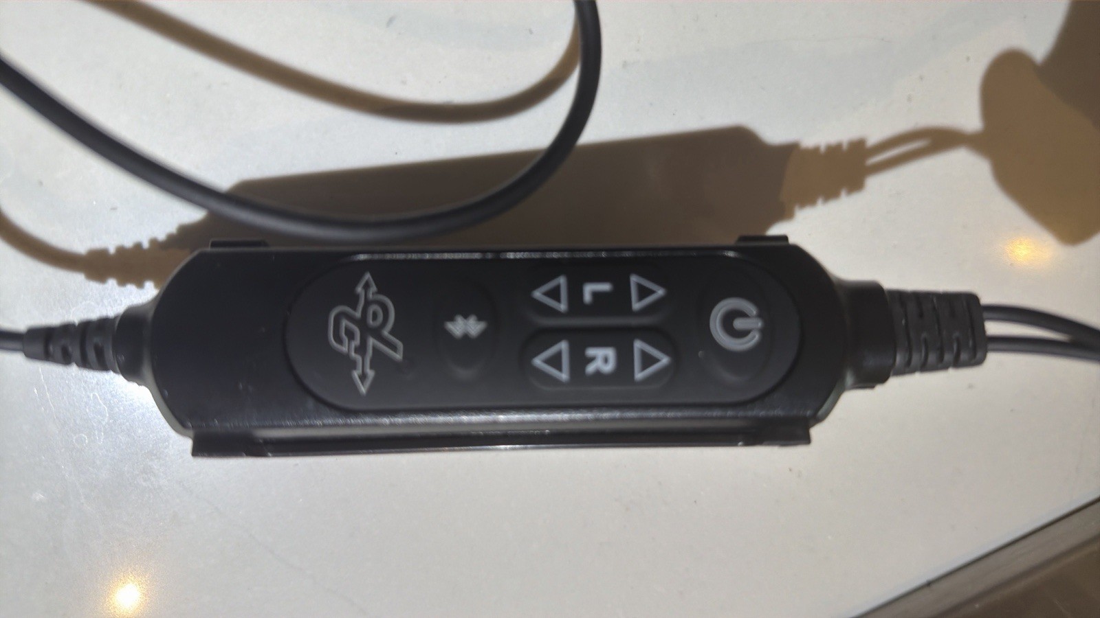 David Clark DC PRO-X2 Headset Aircraft Good Condition, Dual Plug.