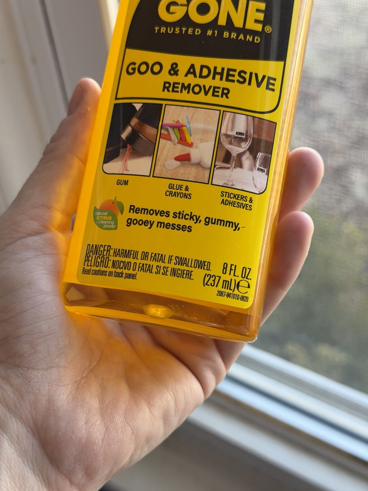 Goo Gone Adhesive Remover 8oz with scraper- Surface Safe Adhesive Remover