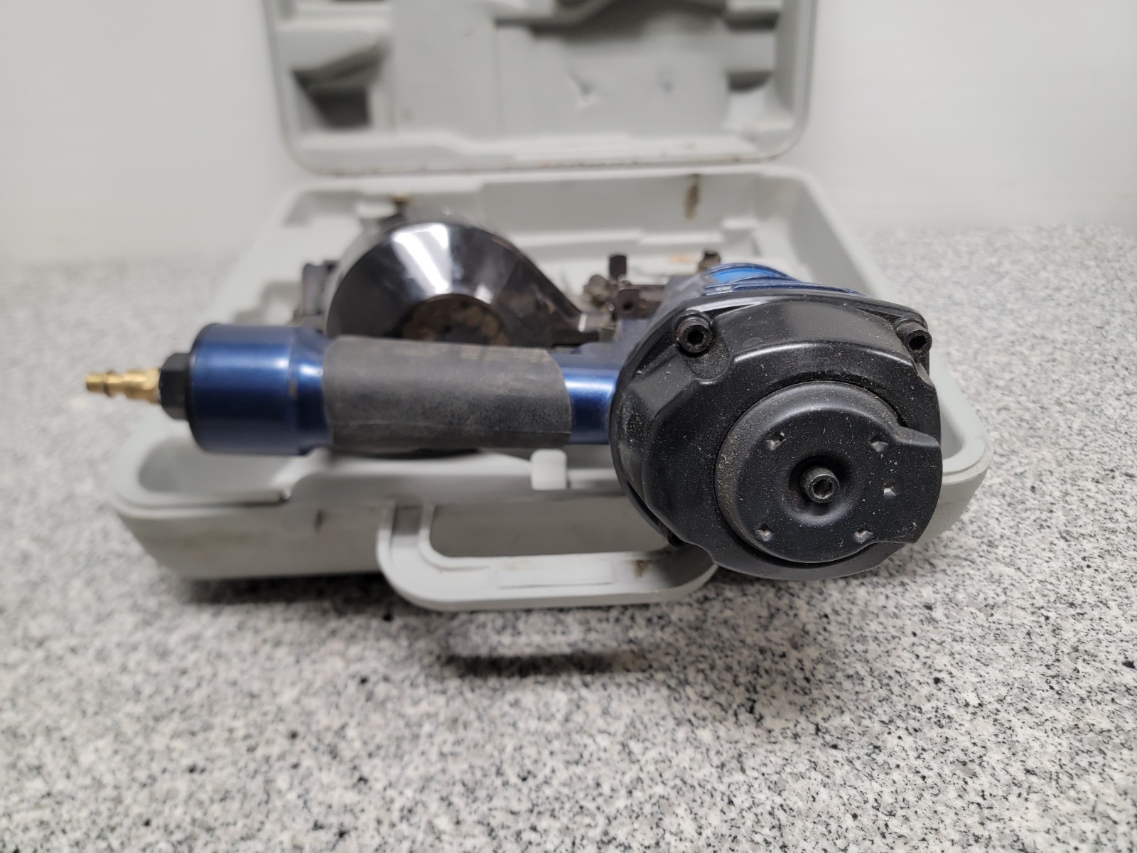 Central Pneumatic Coil Roofing Nailer Model 92917