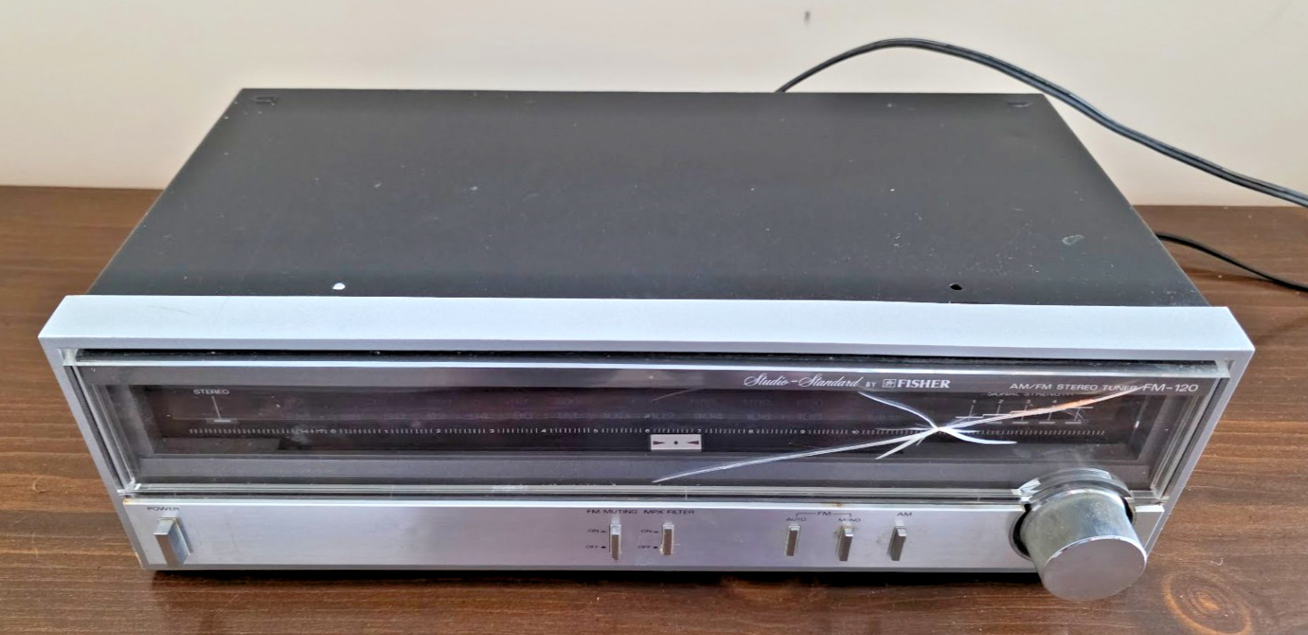 Fisher FM-120 Studio-Standard AM/FM Stereo Tuner Vintage Made in Japan RARE