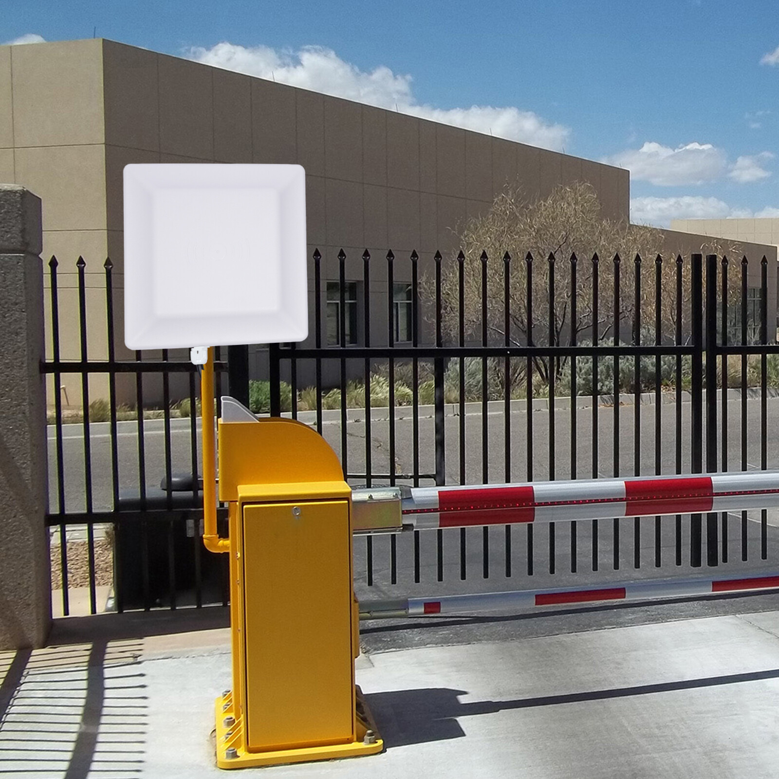 IP65 UHF RFID Long Range Card Reader Wiegand 8bit Parking System Access Control