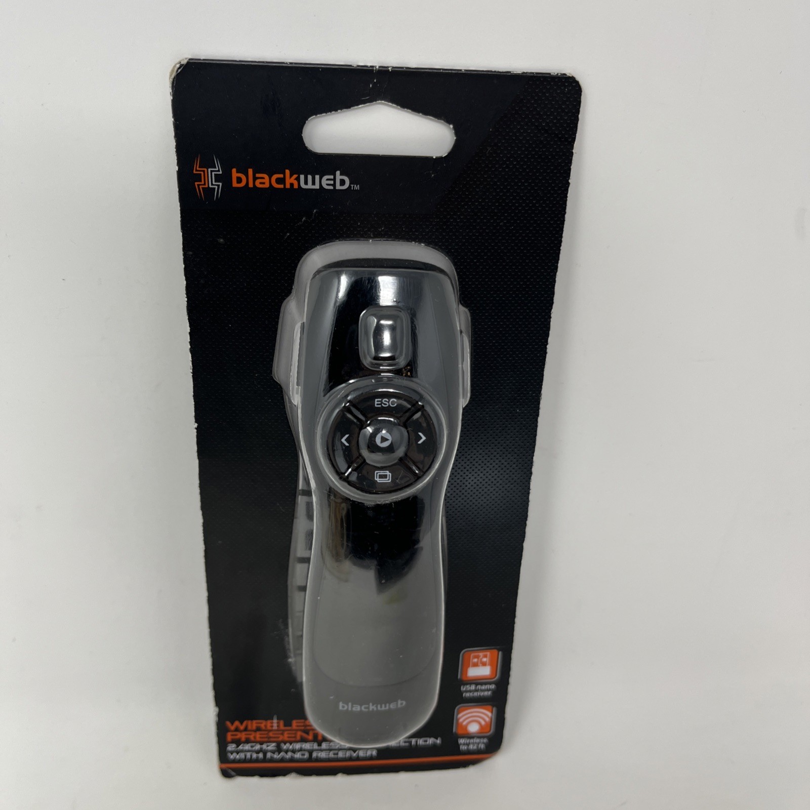 BlackWeb 2.4GHz Wireless Presenter / 4.2GHZ w/ USB Nano Receiver / 82 ft. Range