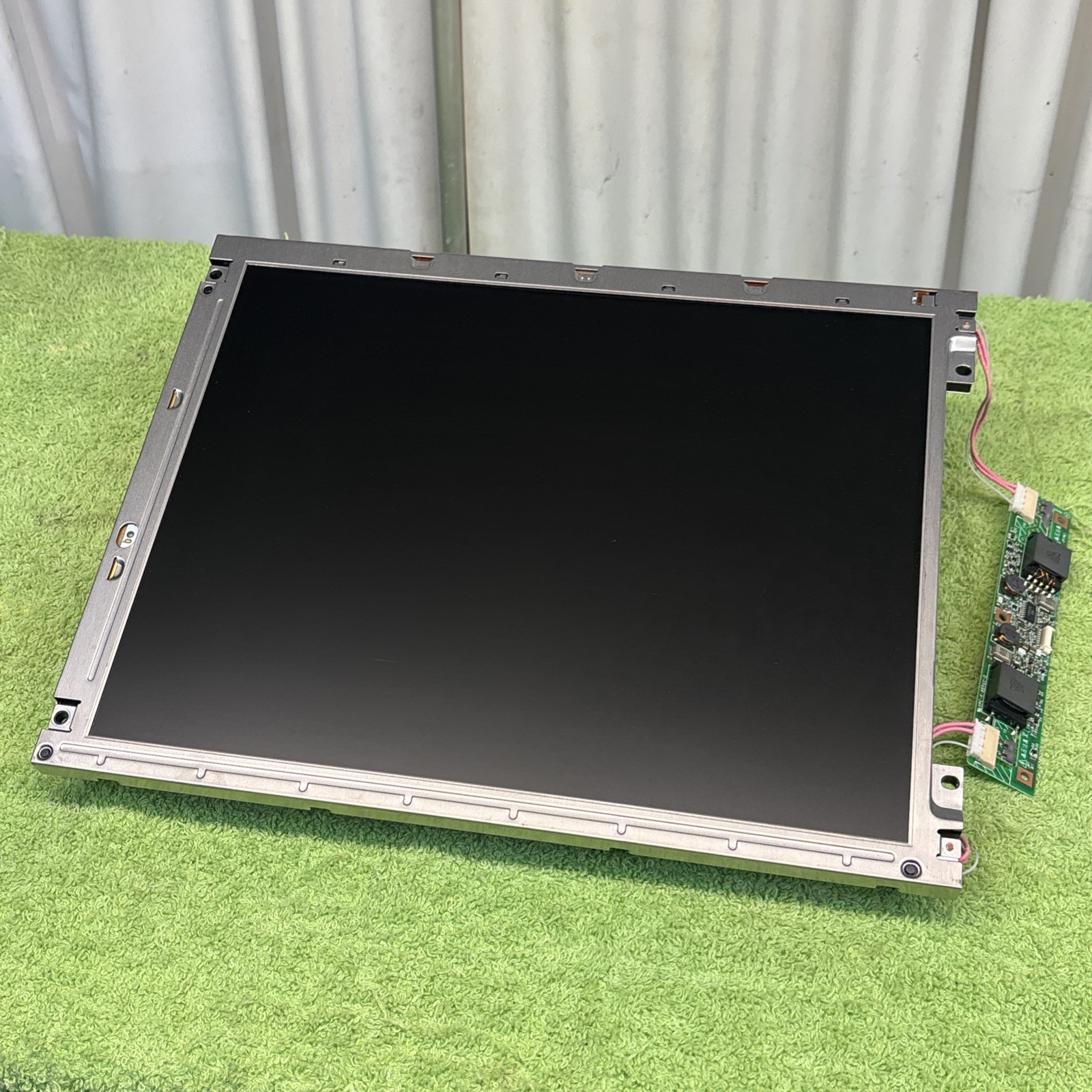 Fujitsu FLC38XGC6V-06P LCD Display Screen