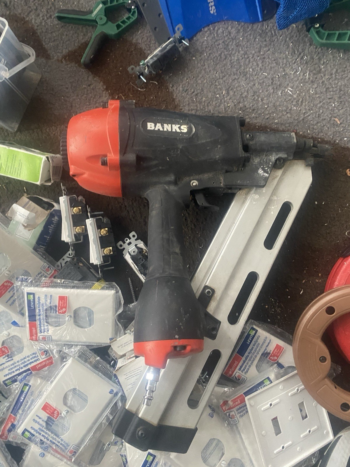 Air Nailer Pneumatic Siding Nail Gun for Wooden packaging pallets fences SALE