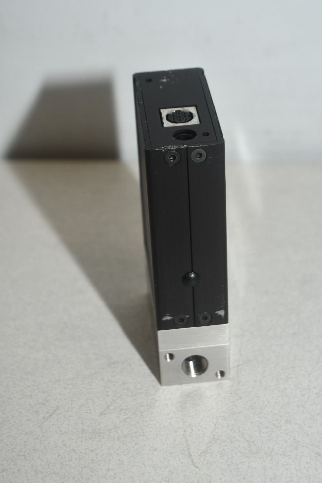 ^ Alicat M-500SCCM-D/5M Gas: N2 Flow Controller #X8361