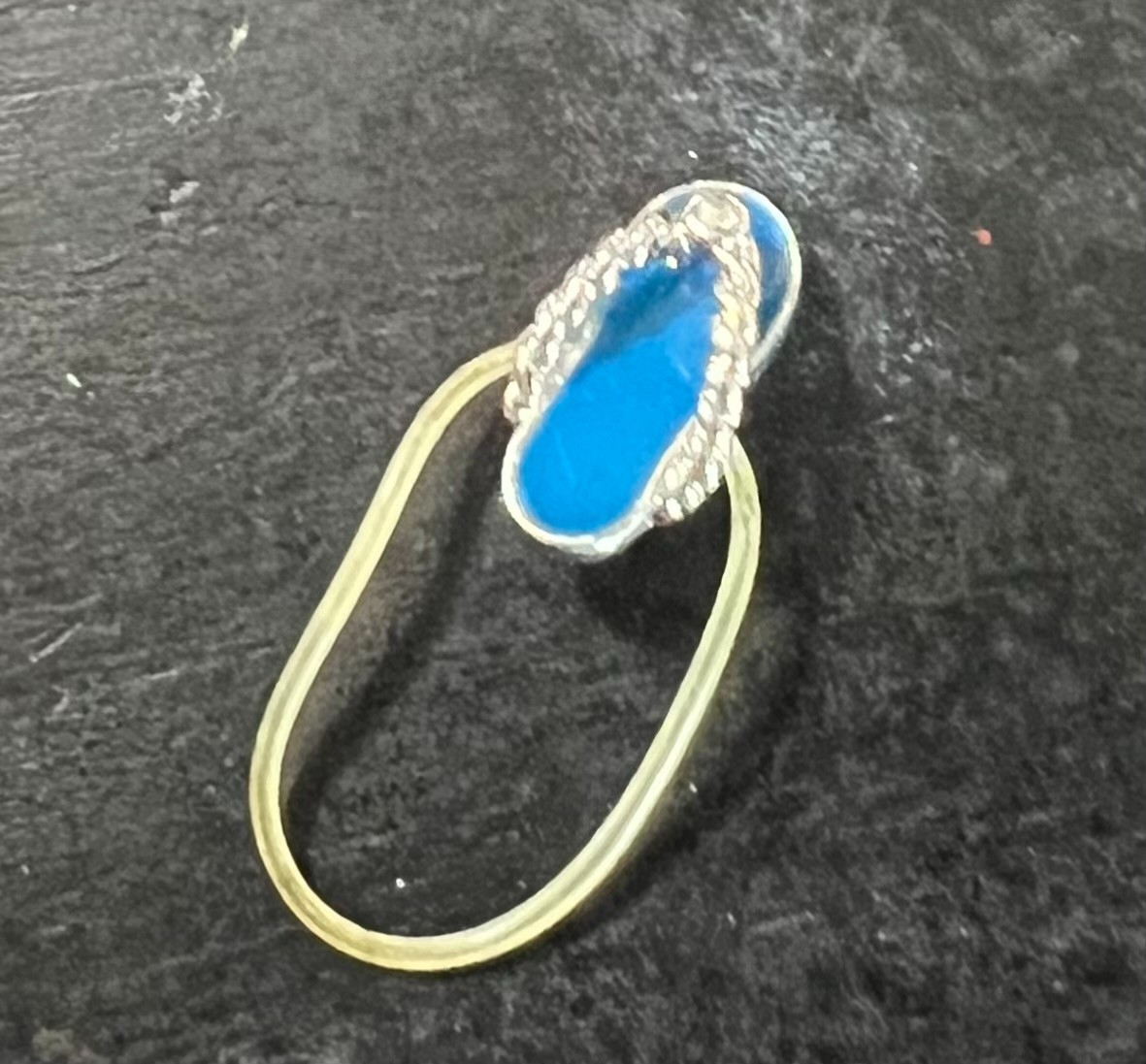 blue flip flop stretchy toe ring