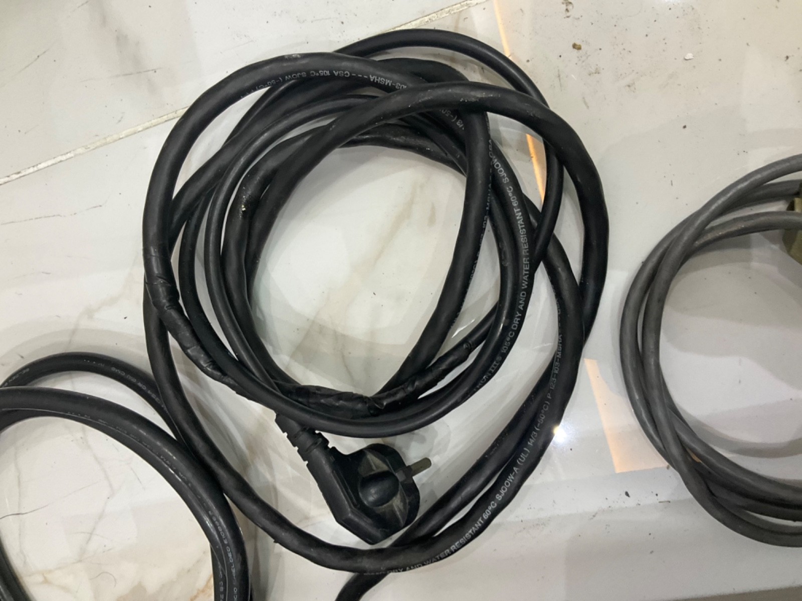 ADVANCED ENERGY 3155002-005E RFX-600 RF GENERATOR