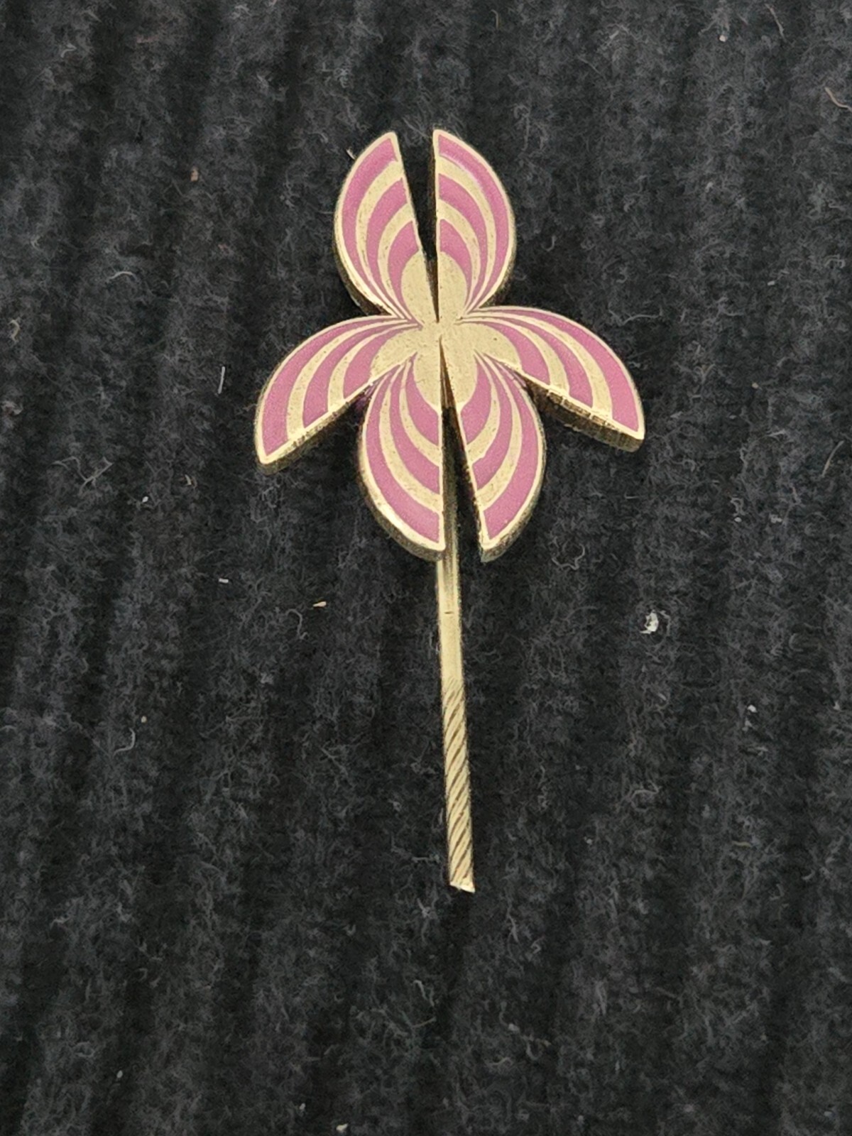 ➔ ORCHID ➔ Pin / Lapel Pin *From Collection* 16797