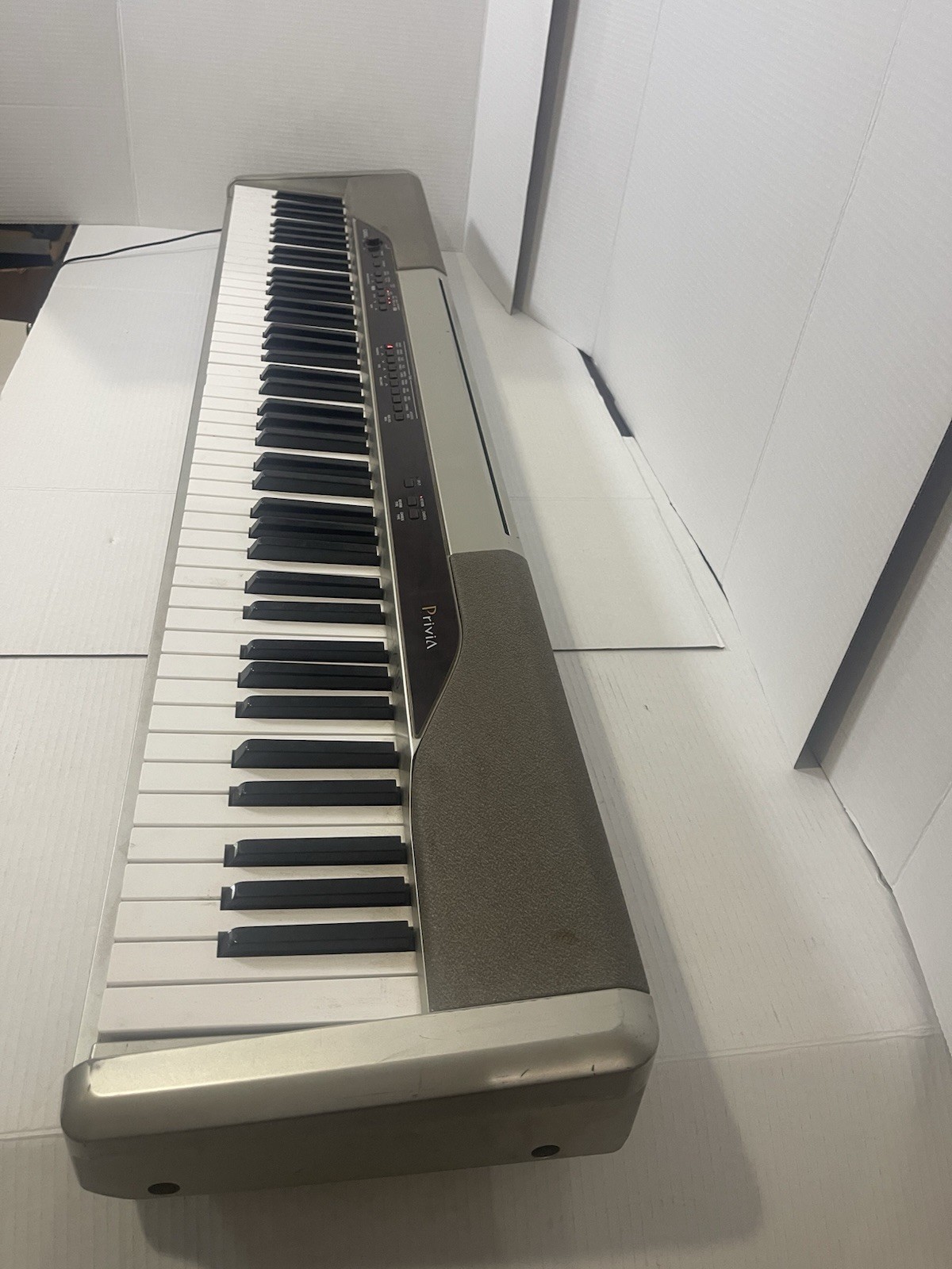 Casio Privia Digital 88-Key Piano Model: PX-110 Read