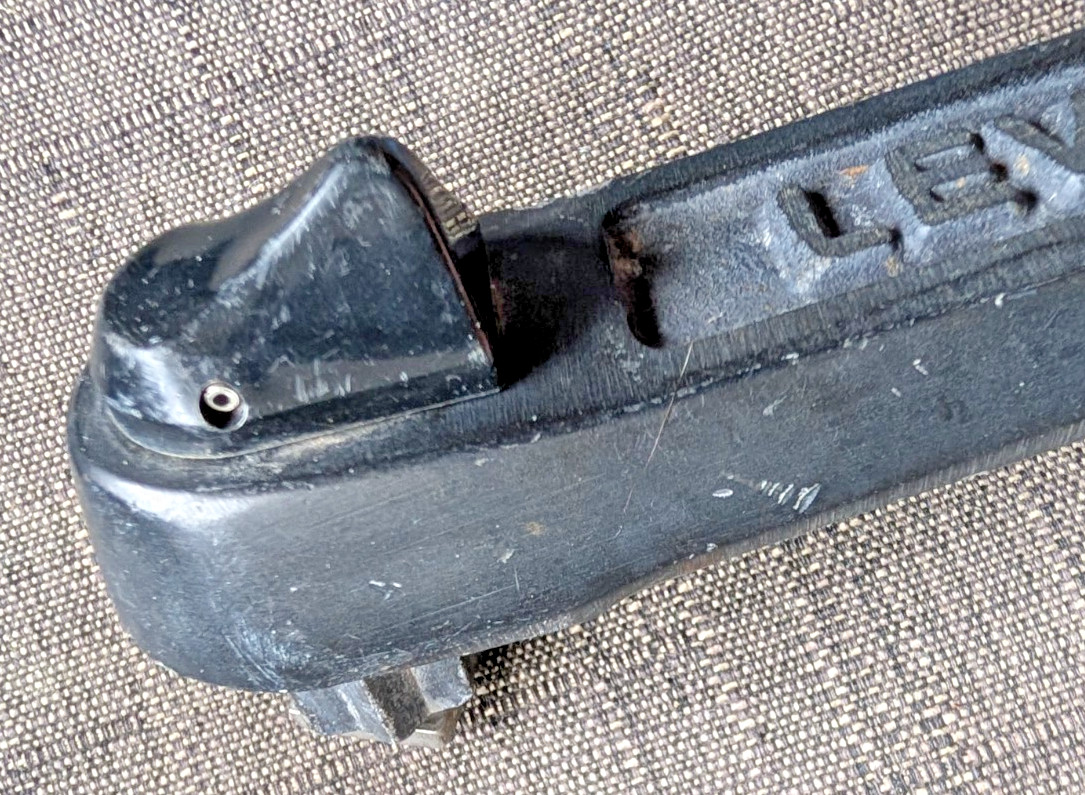 Lewmar locking aluminum winch handle