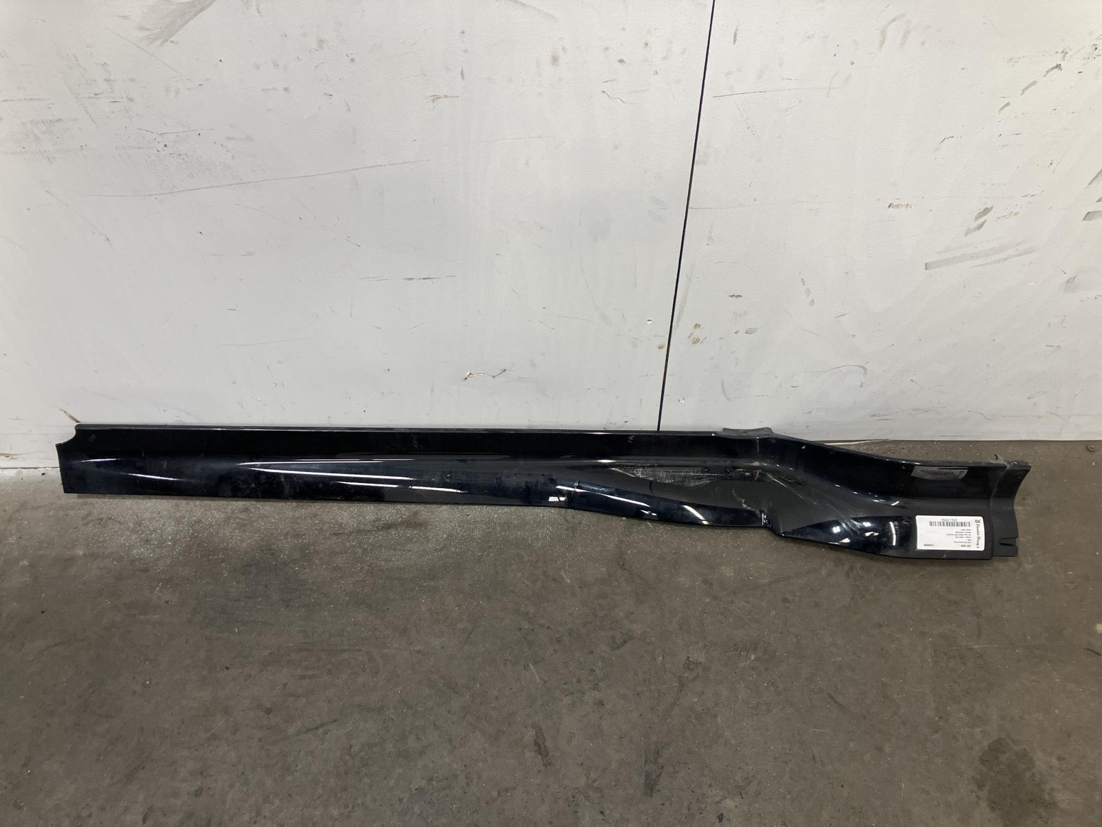 Freightliner CASCADIA FIBERGLASS Left/Driver UNDER CAB Panel | P/N 1865529008