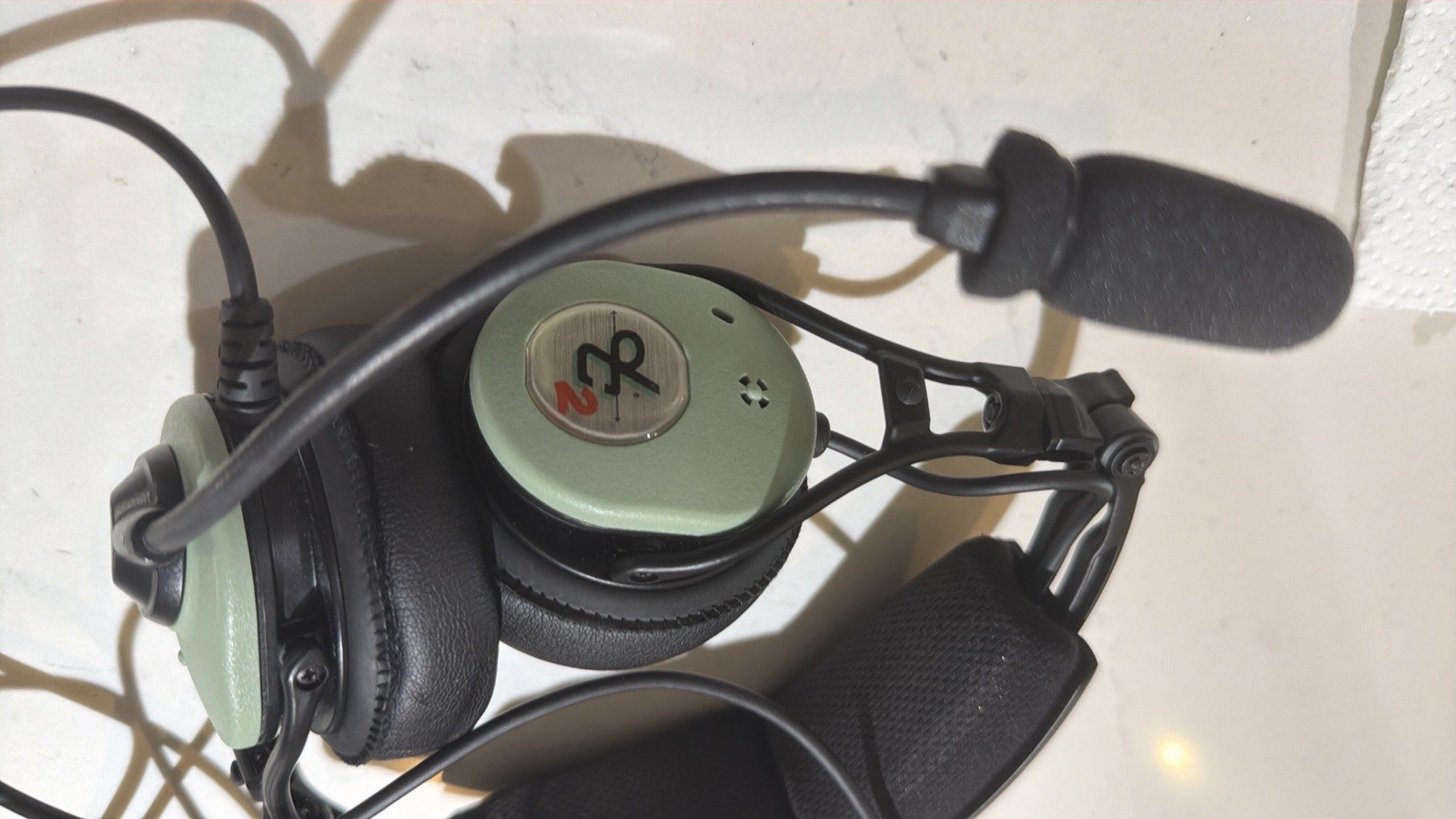 David Clark DC PRO-X2 Headset Aircraft Good Condition, Dual Plug.
