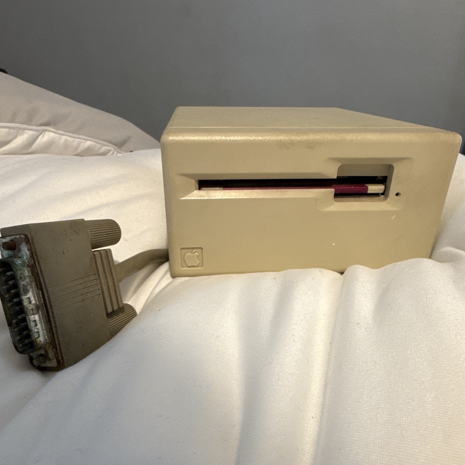 Apple M0130 External 3.5in Floppy Drive DB-19 for Mac Beige 800KB