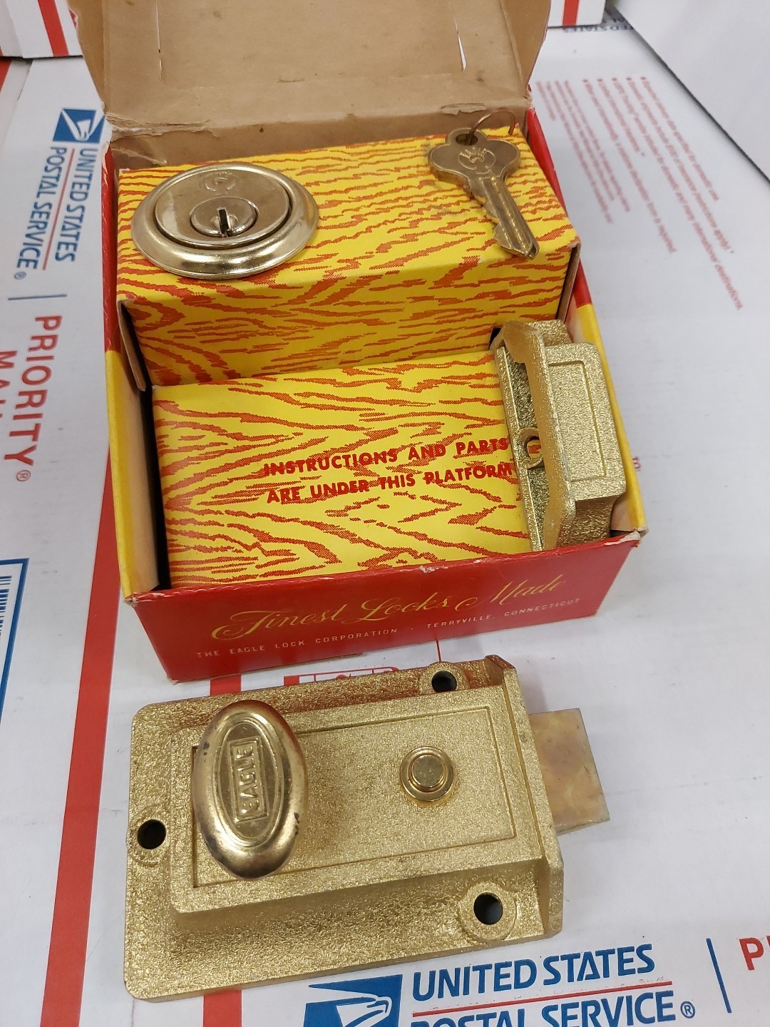 Eagle Knight Latch Original Box 3500BLY Never Used NOS