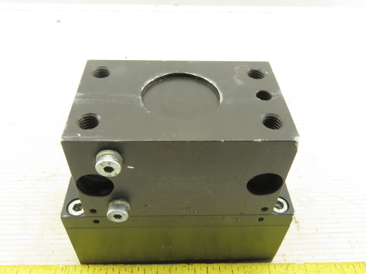 Sommer Automatic GP240 2 Jaw Parallel Pneumatic Gripper 20mm Stroke Per Jaw