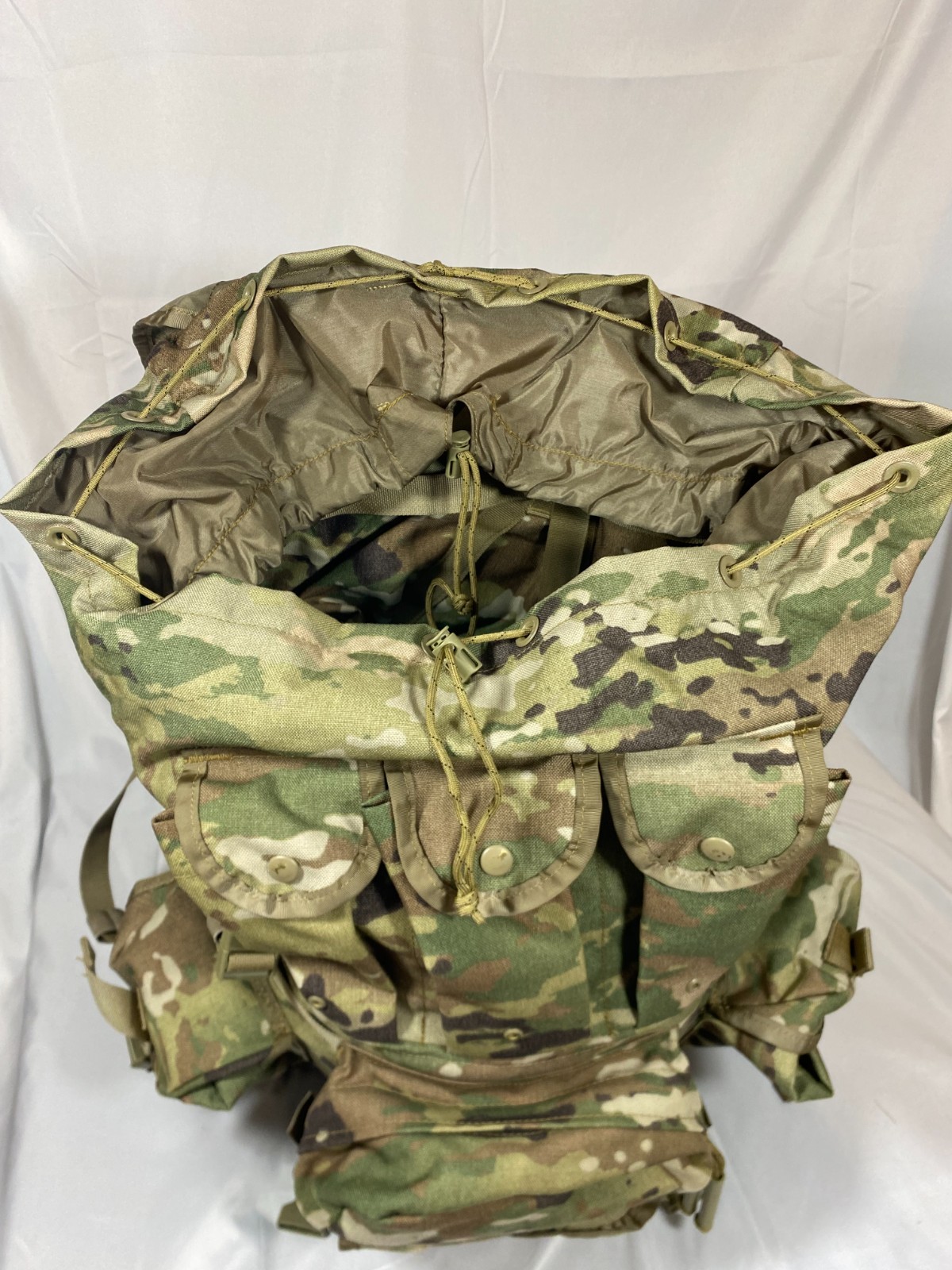 OCP MOLLE 4000 Large Rucksack Set- Set w/Straps, Frame, Pouches Very Good Cond