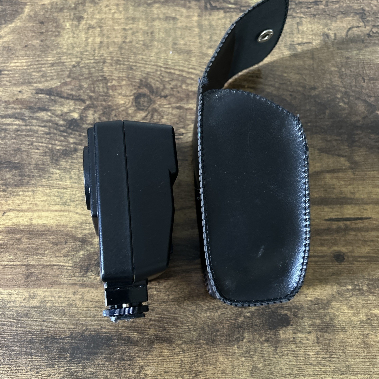 Canon Speedlite 155A Flash With Case Clean Battery Compartment - Tested Works