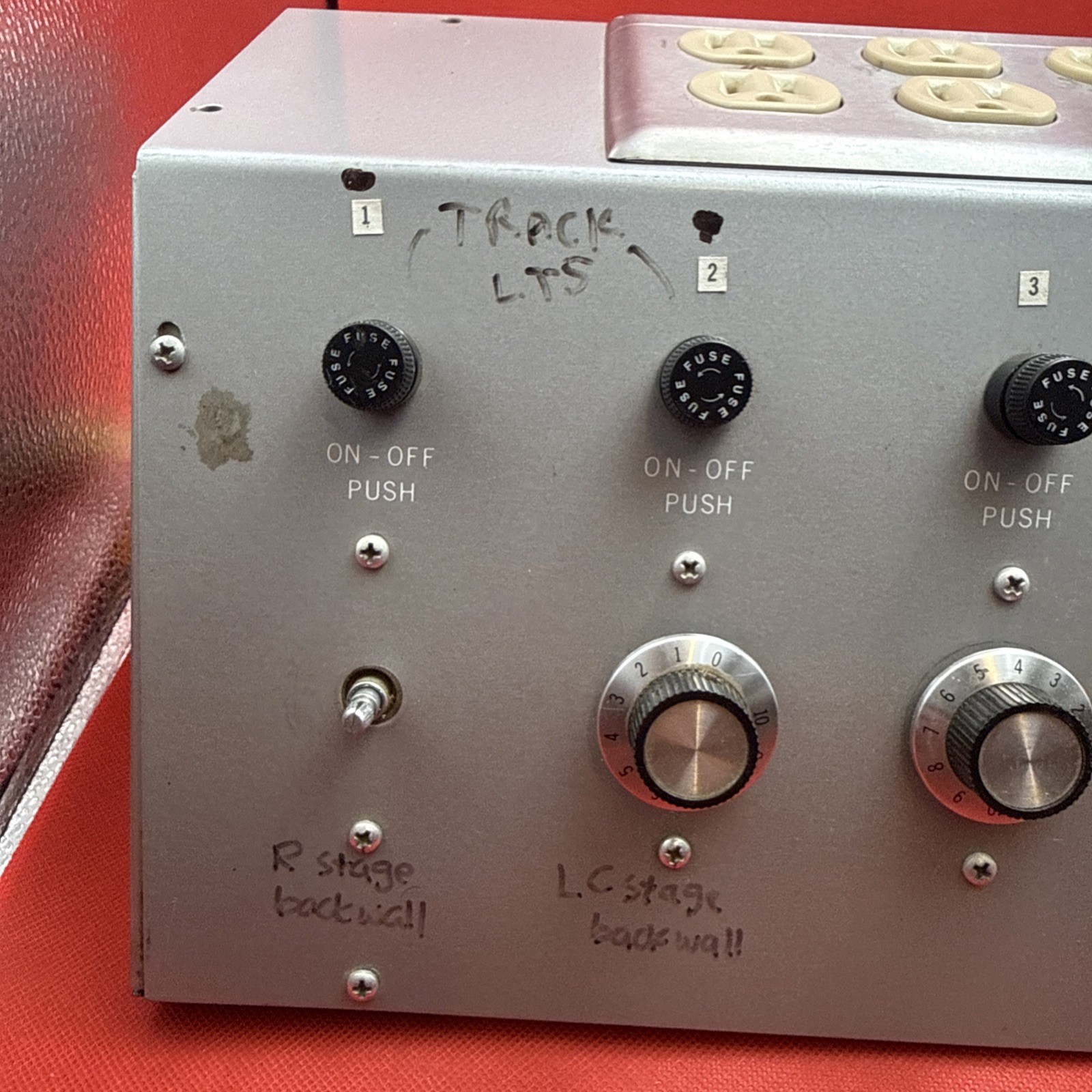 Olesen Six-pac Stage Lightning Controller 6 Channel -600w For Parts Only