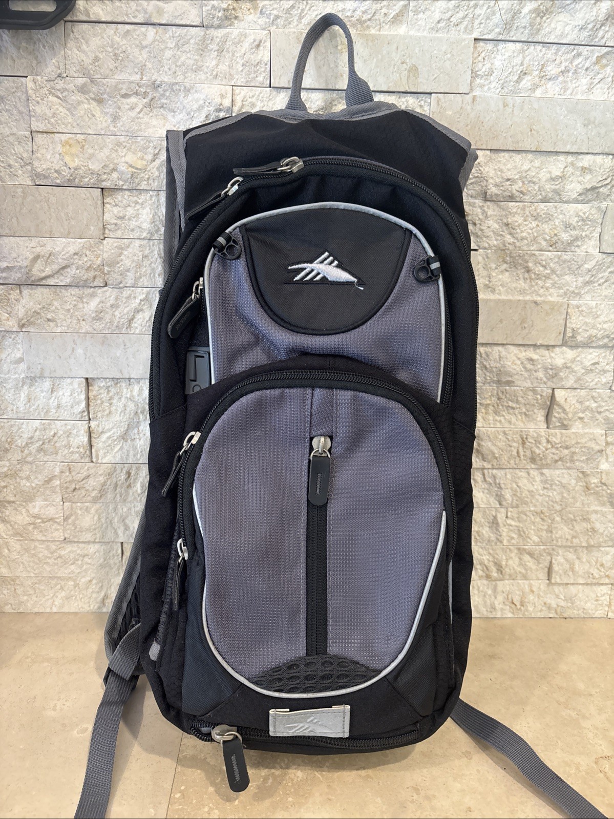 High Sierra Hydration Backpack Black Gray Travel Hiking School Daypack Pockets