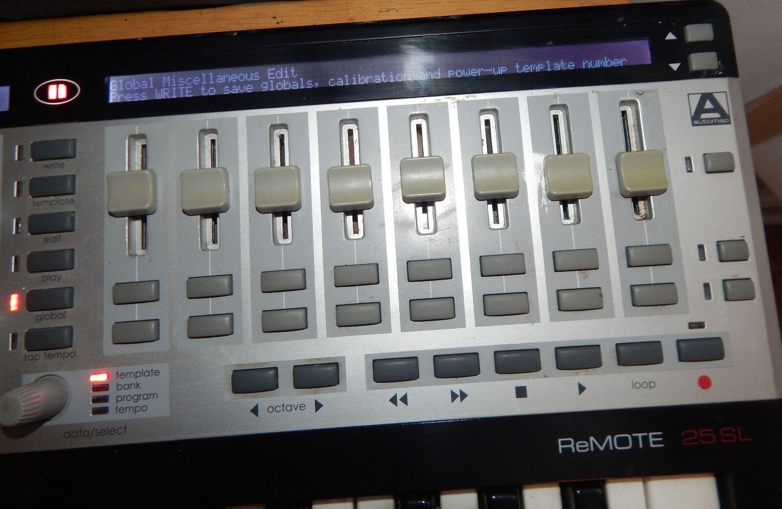Novation ReMote SL World’s First Intelligent MIDI Controller Automap | Next‑Gen
