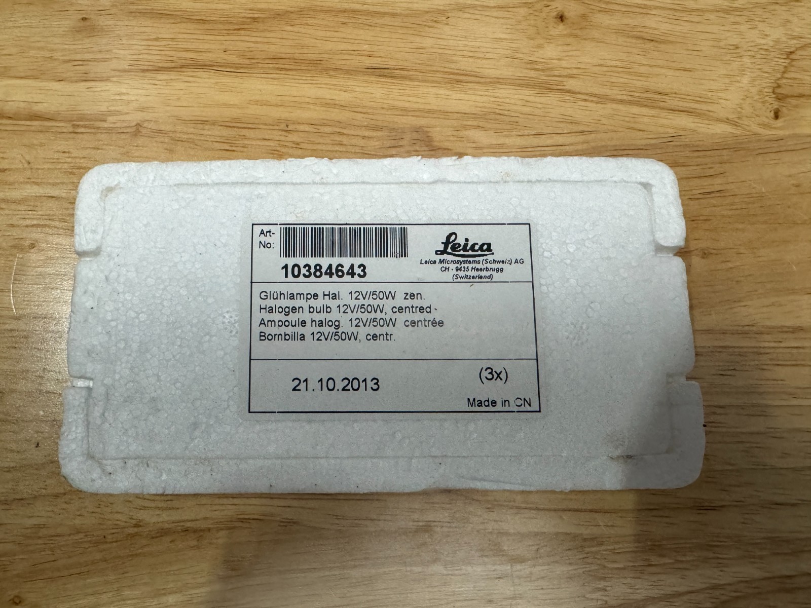 LEICA Surgical Microscope Light Bulbs box of 2 - New