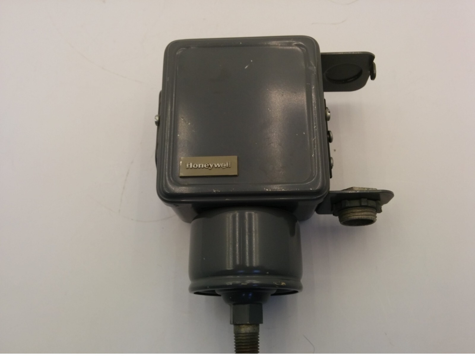 HONEYWELL L91B PRESSURETROL PRESSURE CONTROLLER, NNB