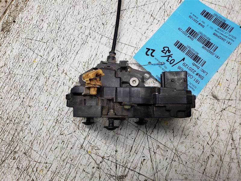 G6 2006 Keys/Latches/Locks 1027001