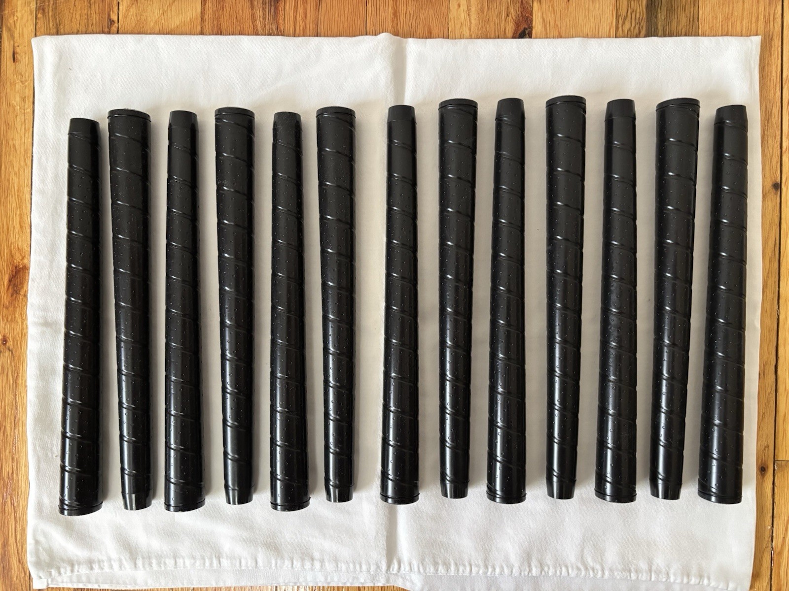 New Star Grip Tour Star+ 360° Jumbo Size Black Golf Grips - Set of 13