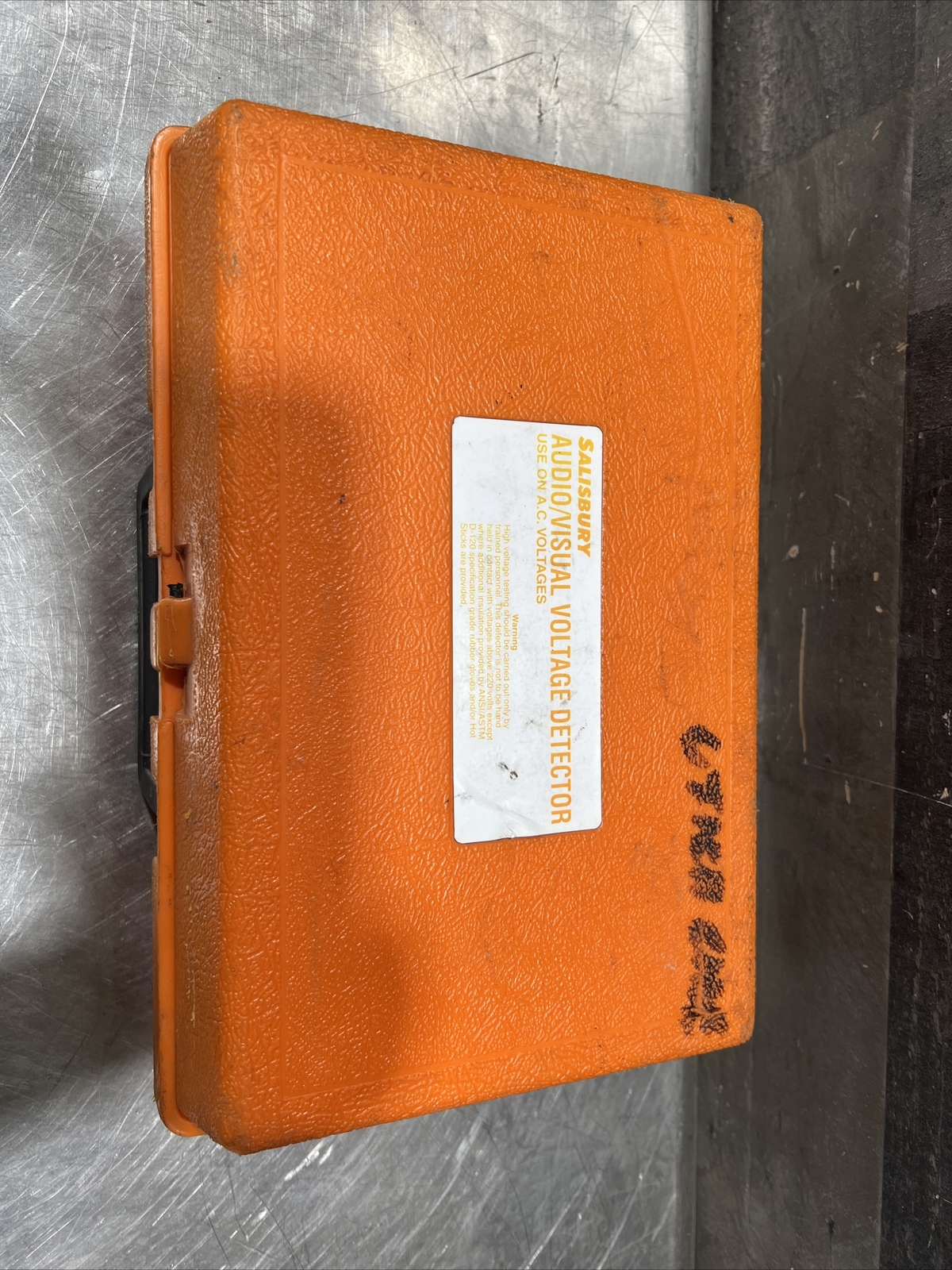 SALISBURY Model WHSCO 4244 Audio Visual AC VOLTAGE DETECTOR. Our #14