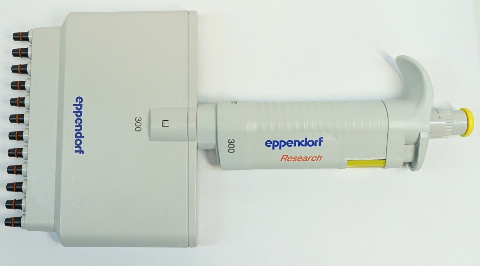 Eppendorf Research Multi- 12-Channel Pipette Pipet 30-300uL; Excellent Condition