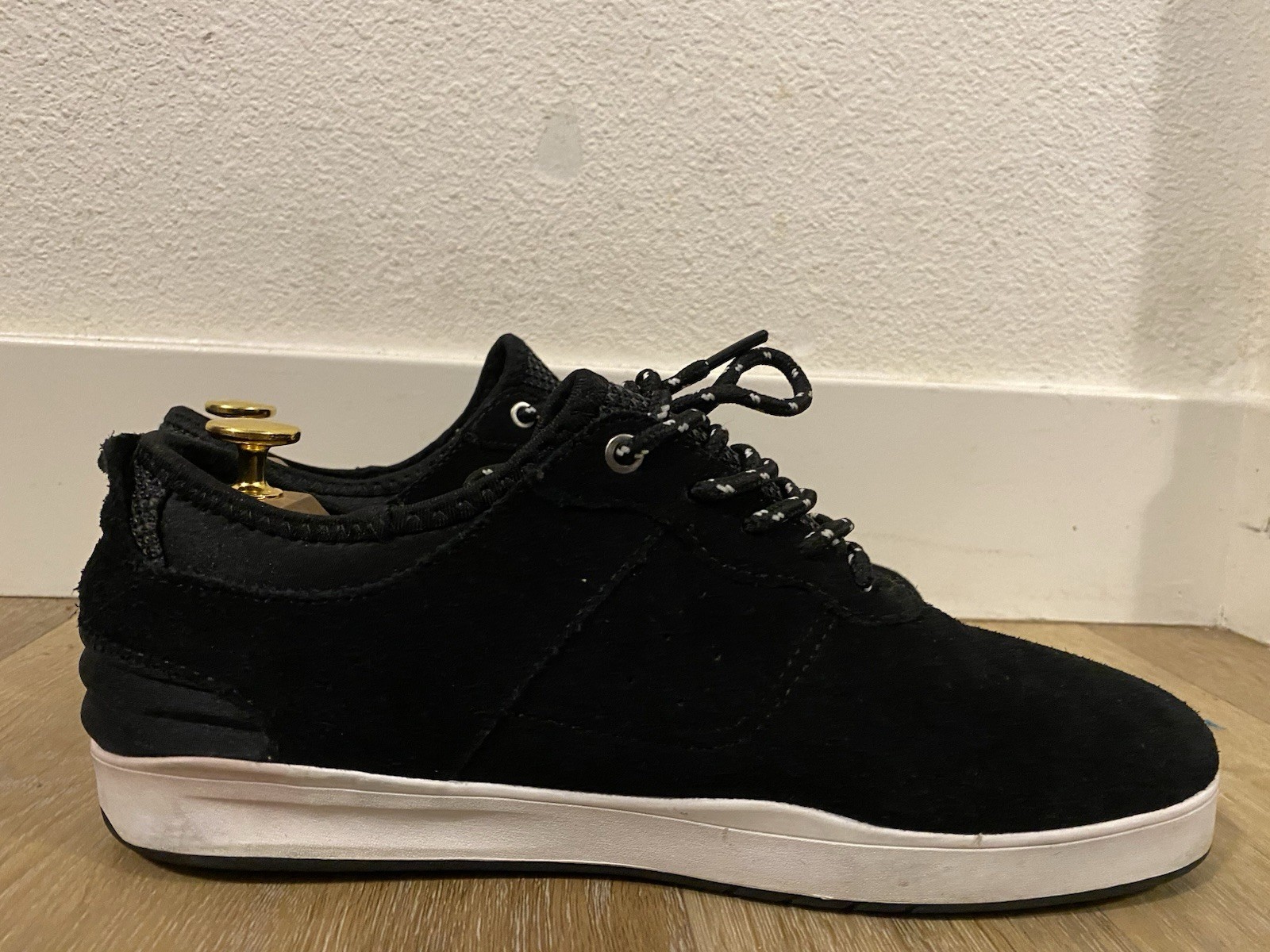 C1RCA Black Low Top Skateboarding Shoes Men's US 9.5 D Medium Width