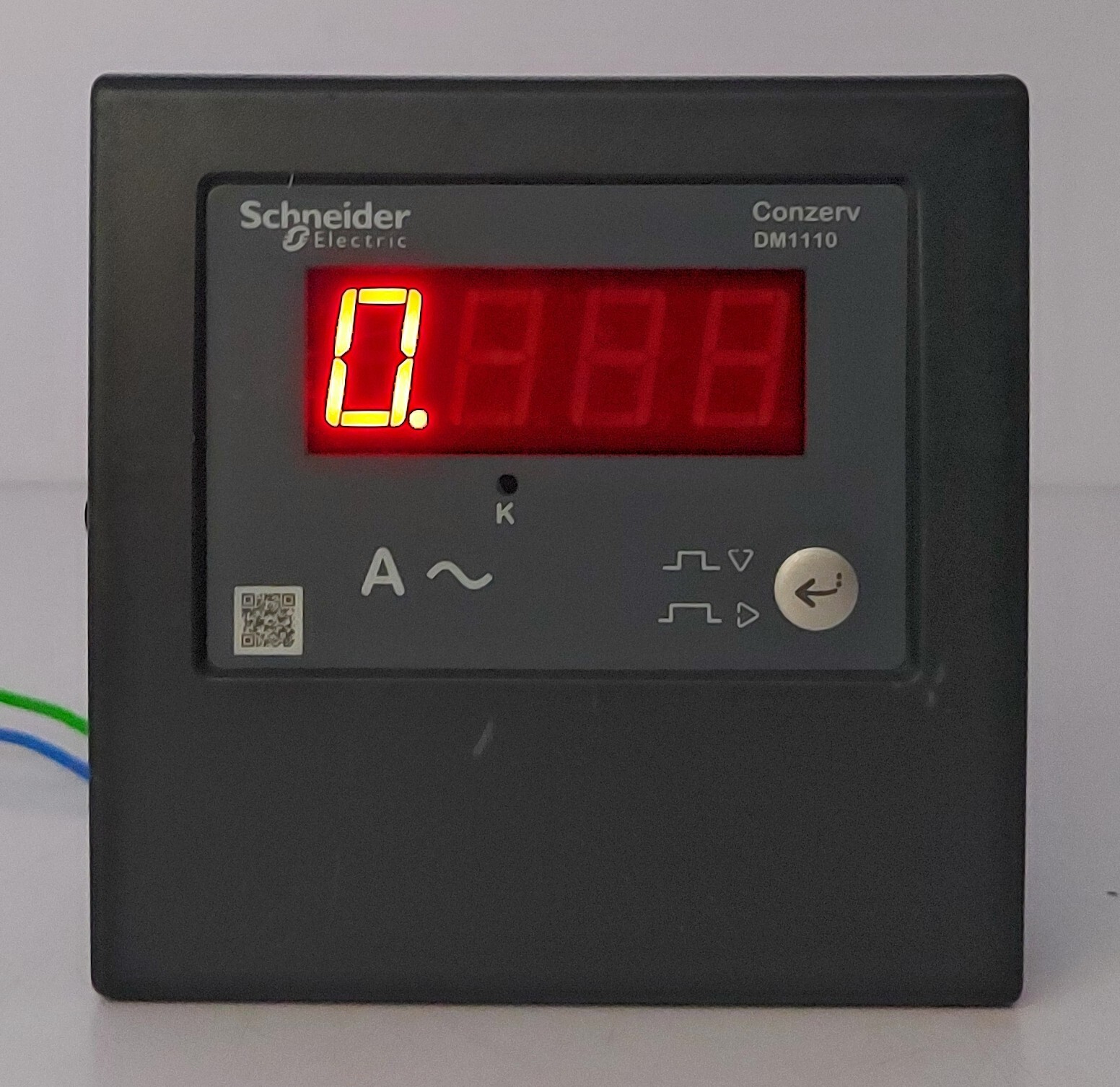Schneider Electric Conzerv DM1110 Single Phase Voltmeter